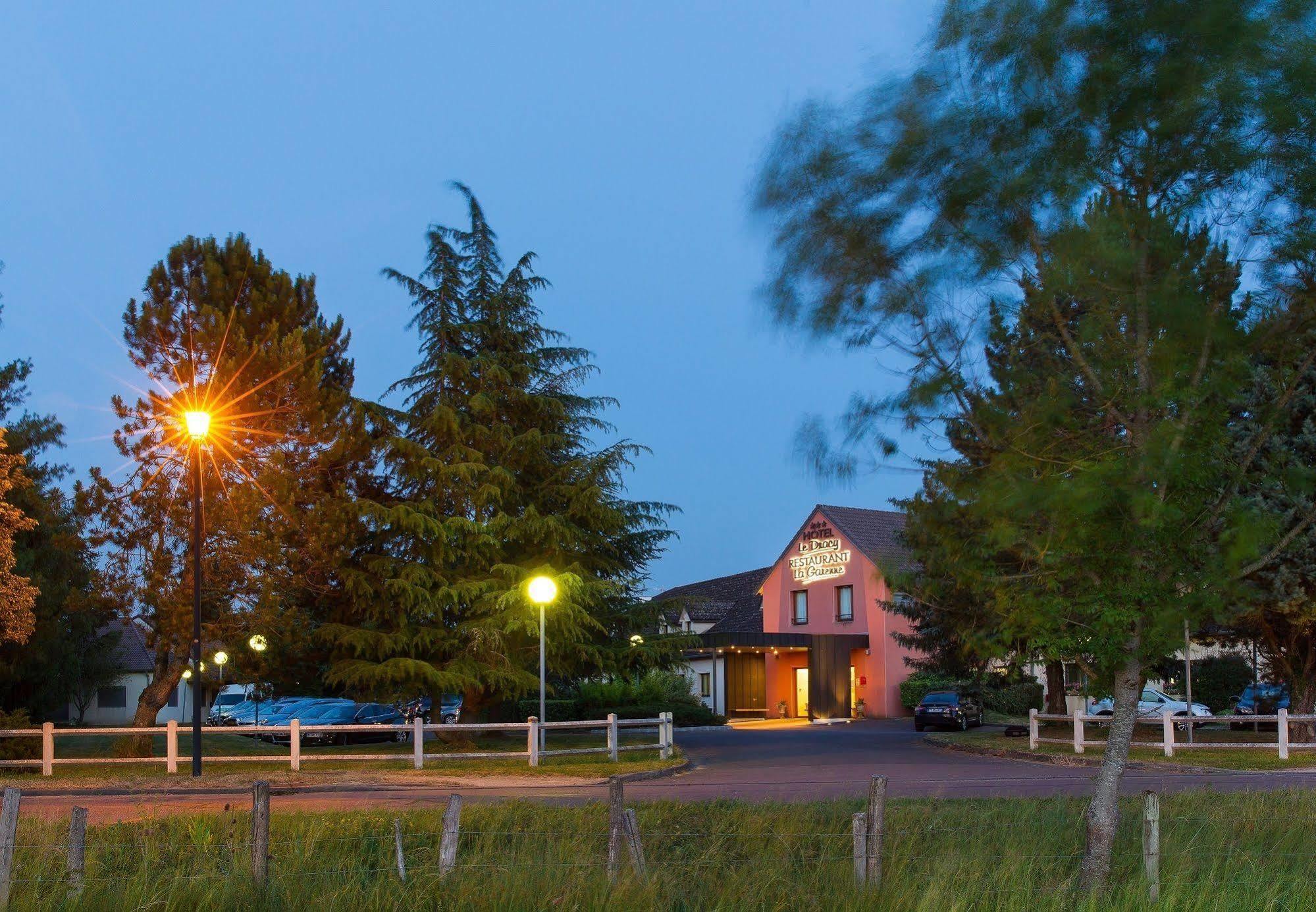 Le Dracy Hôtel et Spa Buitenkant foto